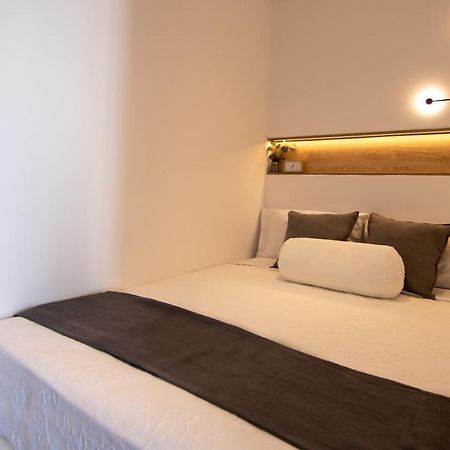 Phaedrus Living Seaview Modern Flat Lighthouse 52 Paphos Exterior foto